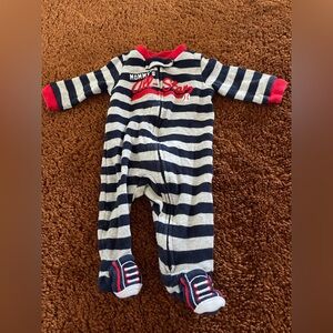 ‼️Mix and Match 3 items for $5‼️ Carter’s Newborn zipper sleeper